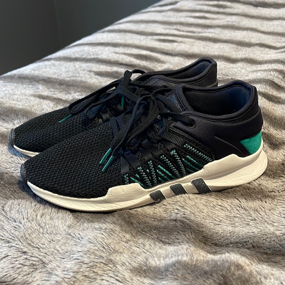 womens adidas sneakers